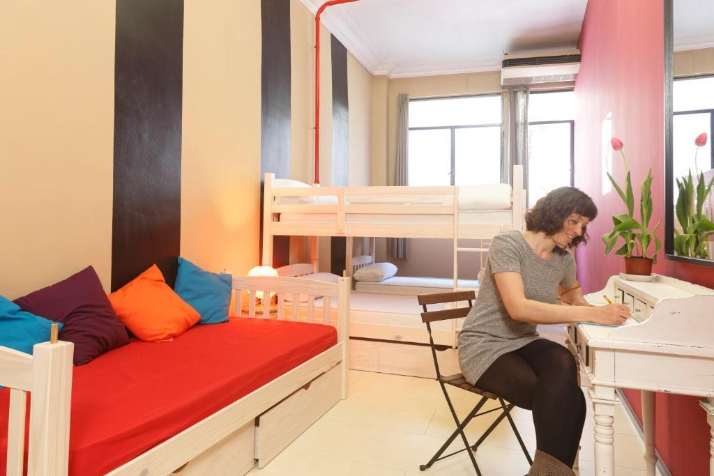 Hip Hostel Барселона Номер фото
